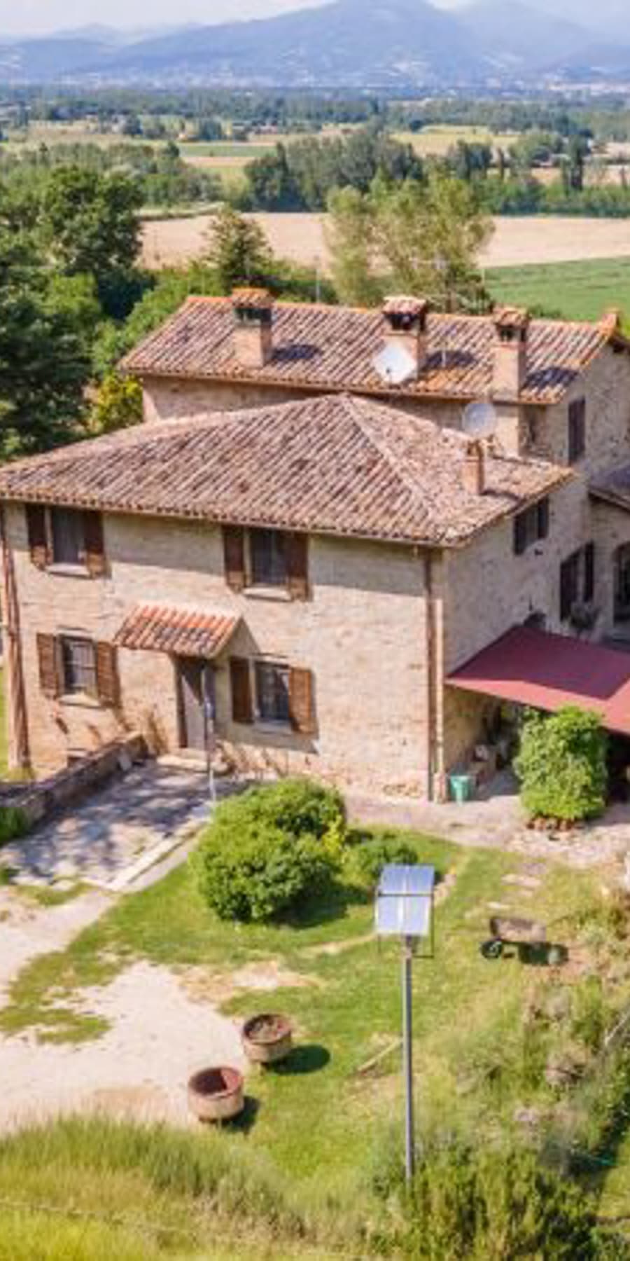 Casale in Umbria, 570 mq di charme a Città di Castello