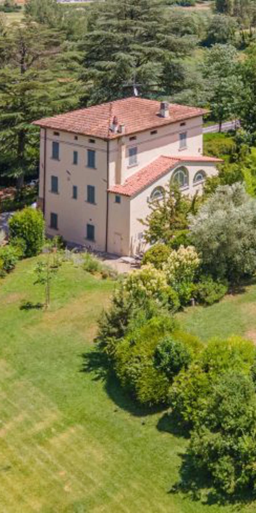 Villa Liberty con Giardino in Umbria, Umbertide