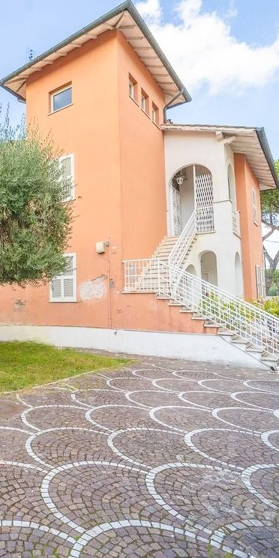 Villa esclusiva con giardino nel cuore di Roma