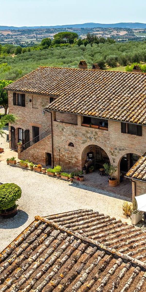 Casale di charme a Deruta, cuore delle colline umbre