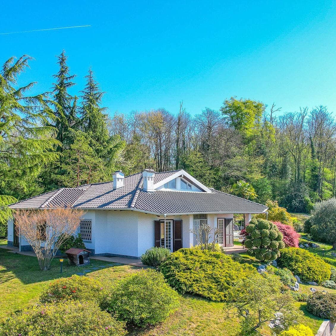 Charming Villa in Cocquo, Lombardy