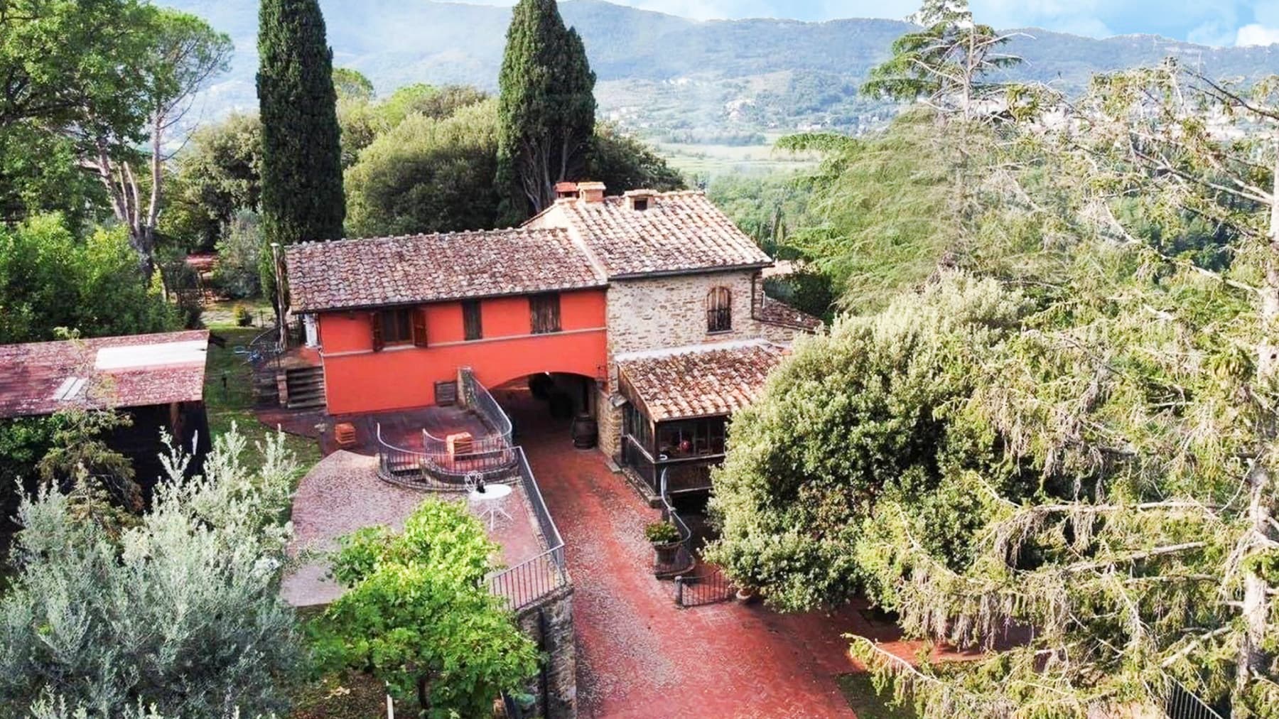 Rustic Country House in Arezzo, Tuscany