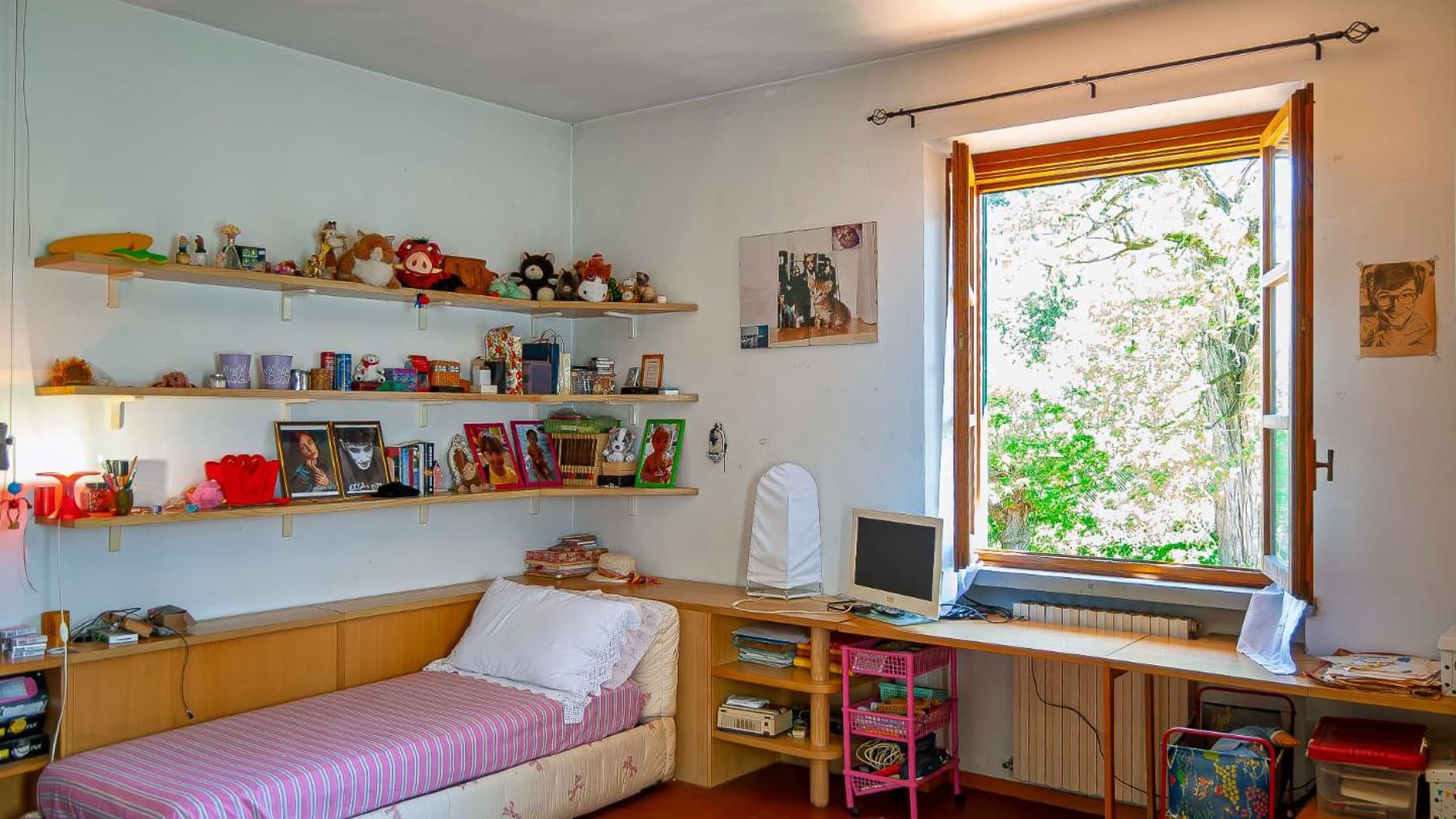 Big Image 15
