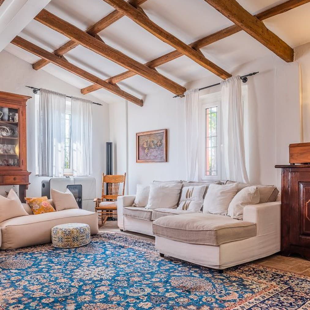 Villa elegante a Pesaro, tra colline e mare