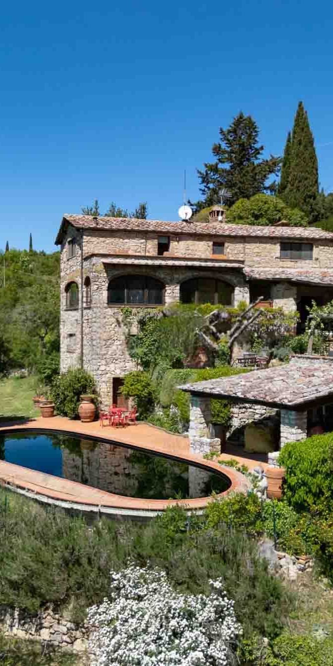 Casale in pietra nel cuore del Chianti, Toscana