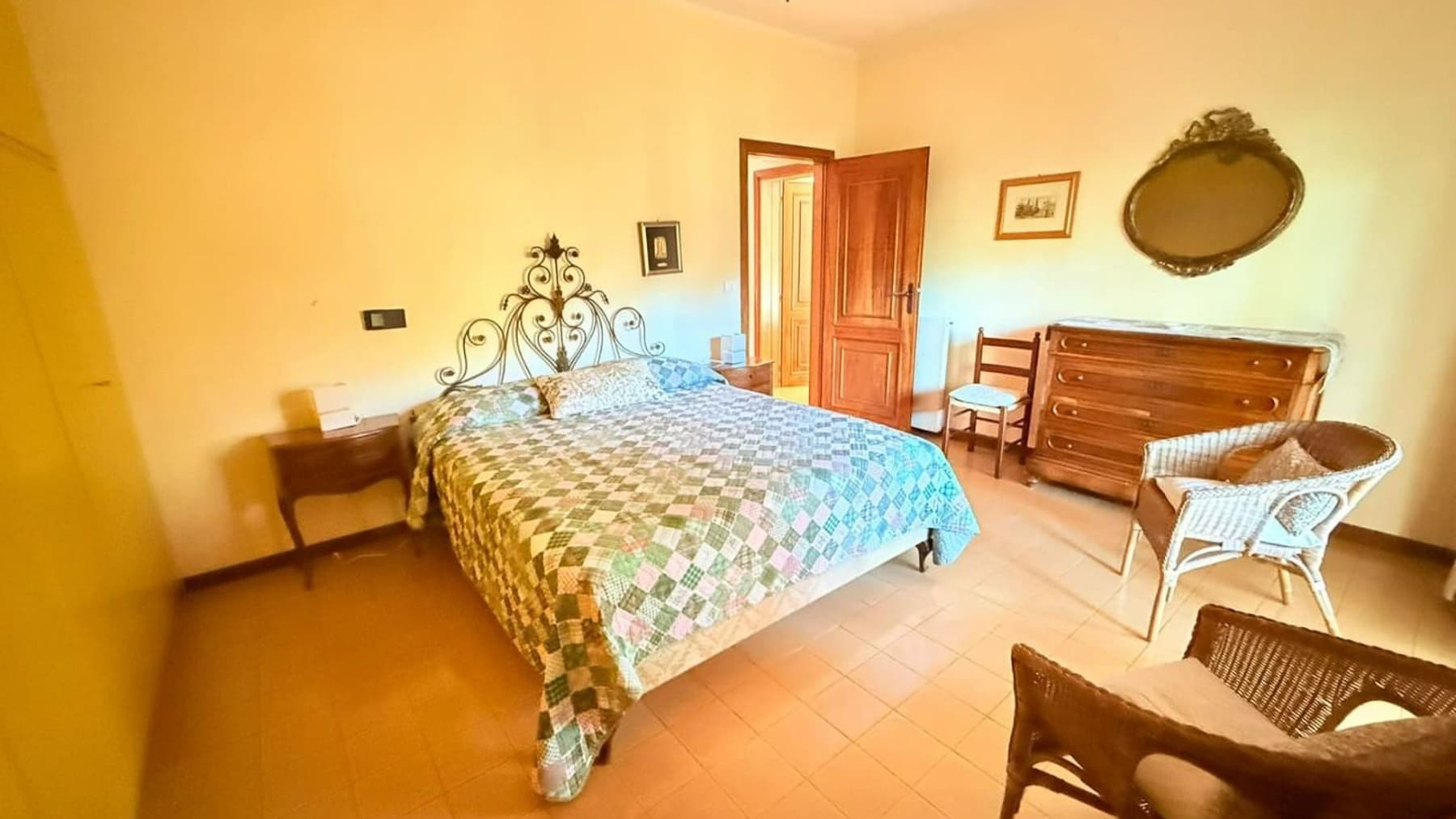 Big Image 12