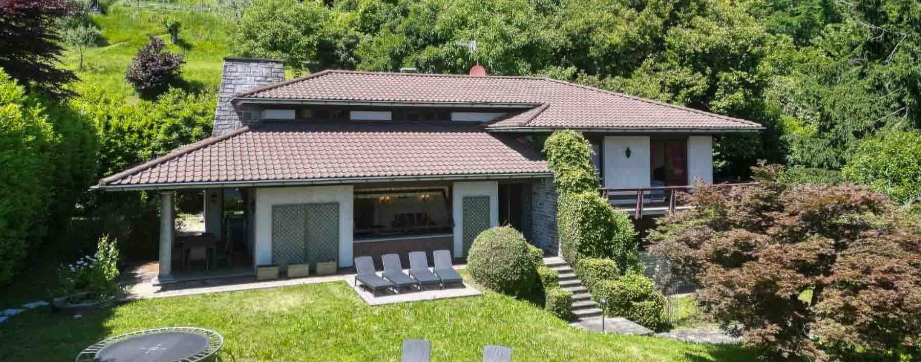 Villa in Ghiffa Overlooking Lake Maggiore, Piedmont