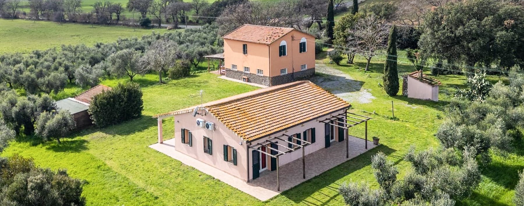 Casale 550 mq a Capalbio, oasi di charme in Toscana