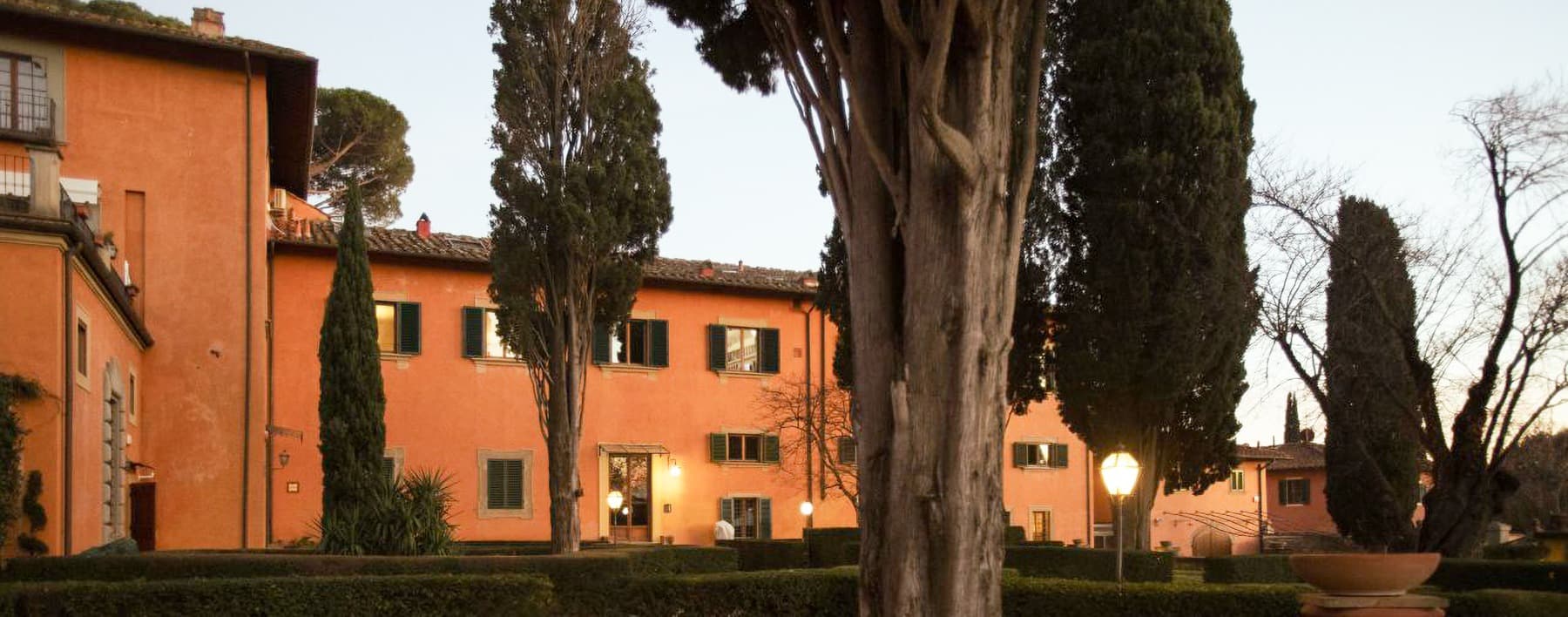Villa storica nel cuore delle colline toscane