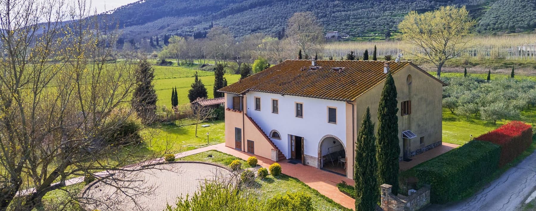 Villa spaziosa nella campagna toscana di Vicopisano