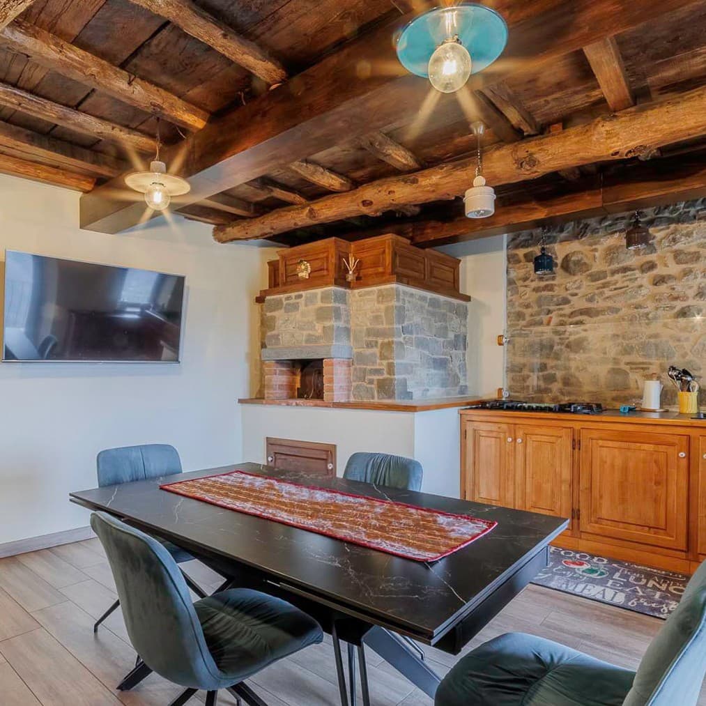 Charming Townhouse in Castelnuovo, Tuscany