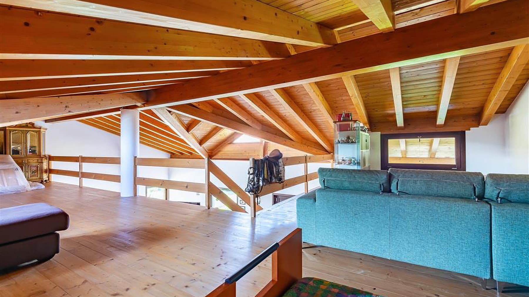 Big Image 33