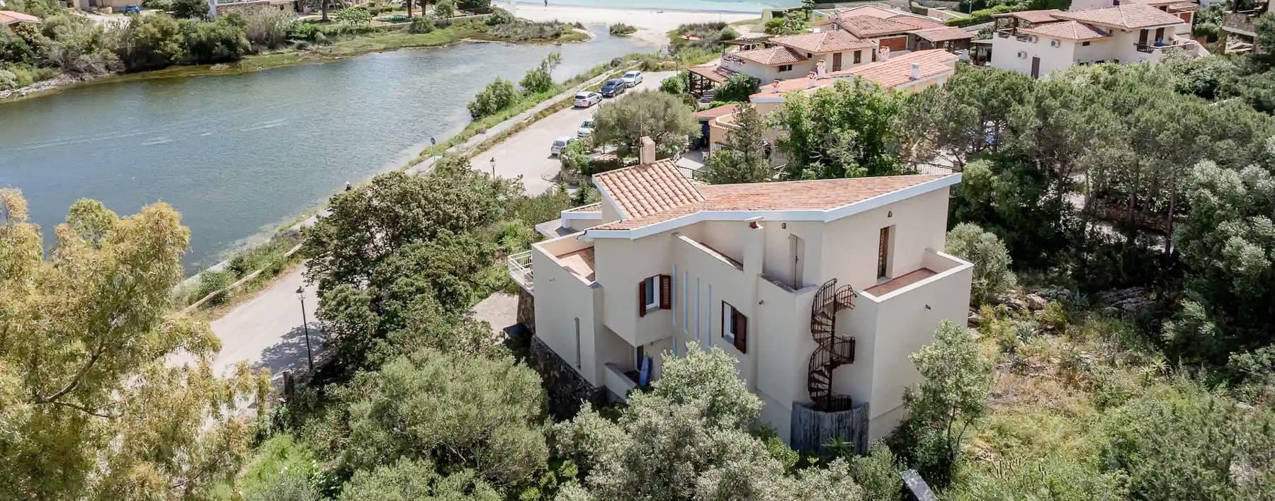 Villa elegante con vista mare a Golfo Aranci, Sardegna
