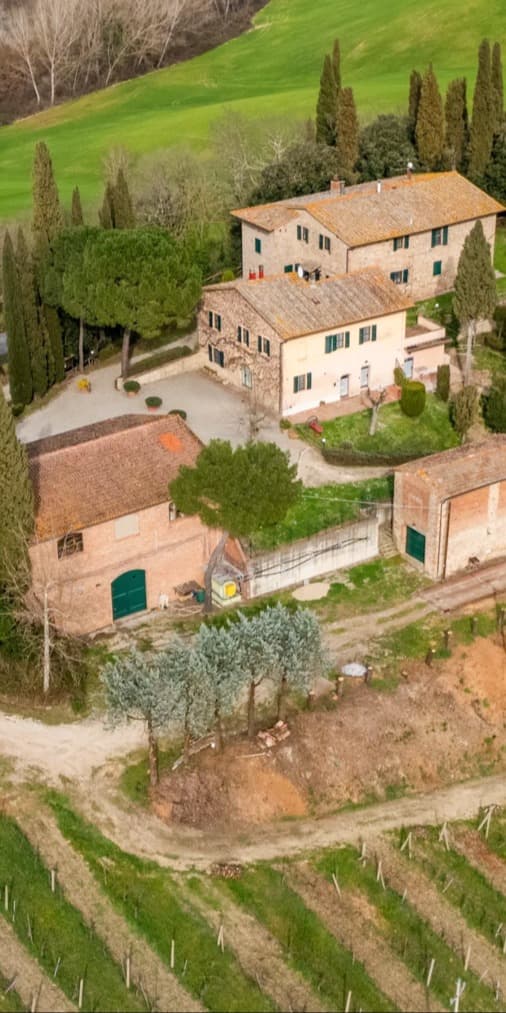 Tenuta-Complesso a San Gimignano, 51 ettari di charme