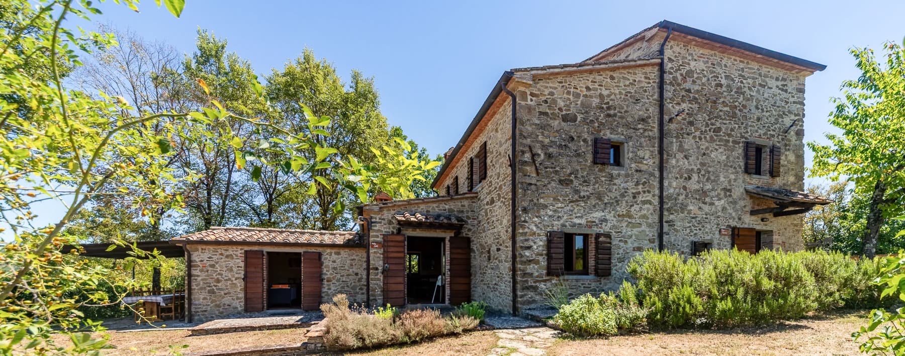 Villa ristrutturata tra le colline toscane di Arezzo