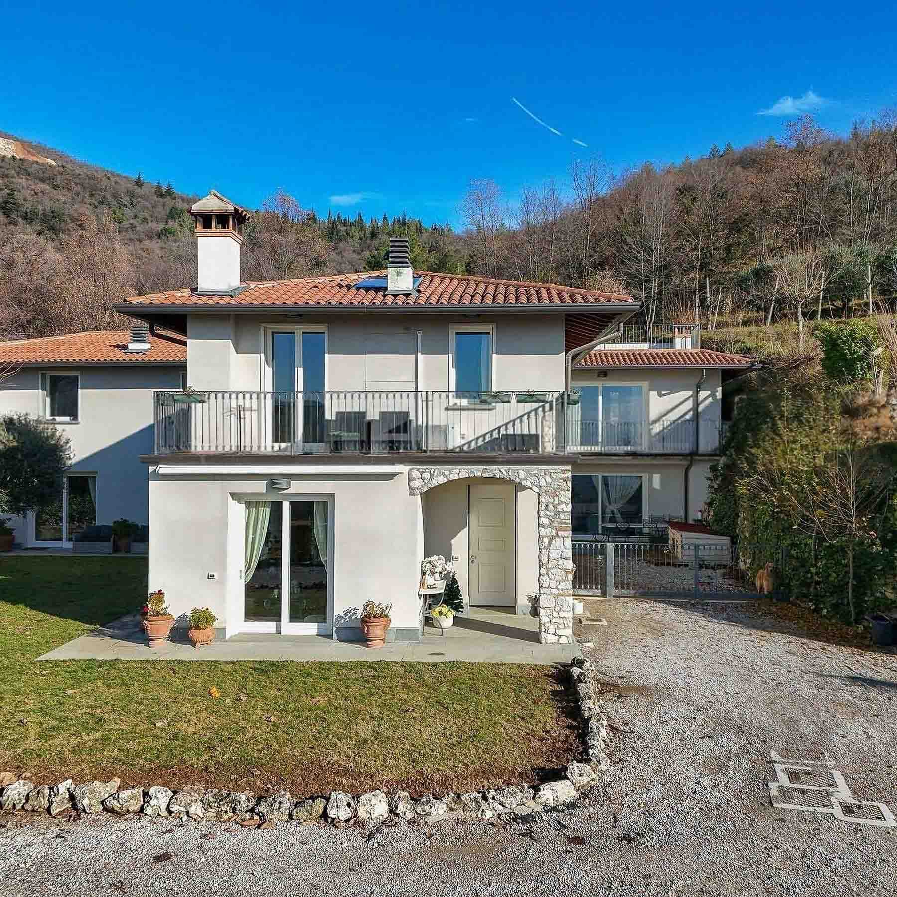 Villa esclusiva immersa nel verde di Botticino