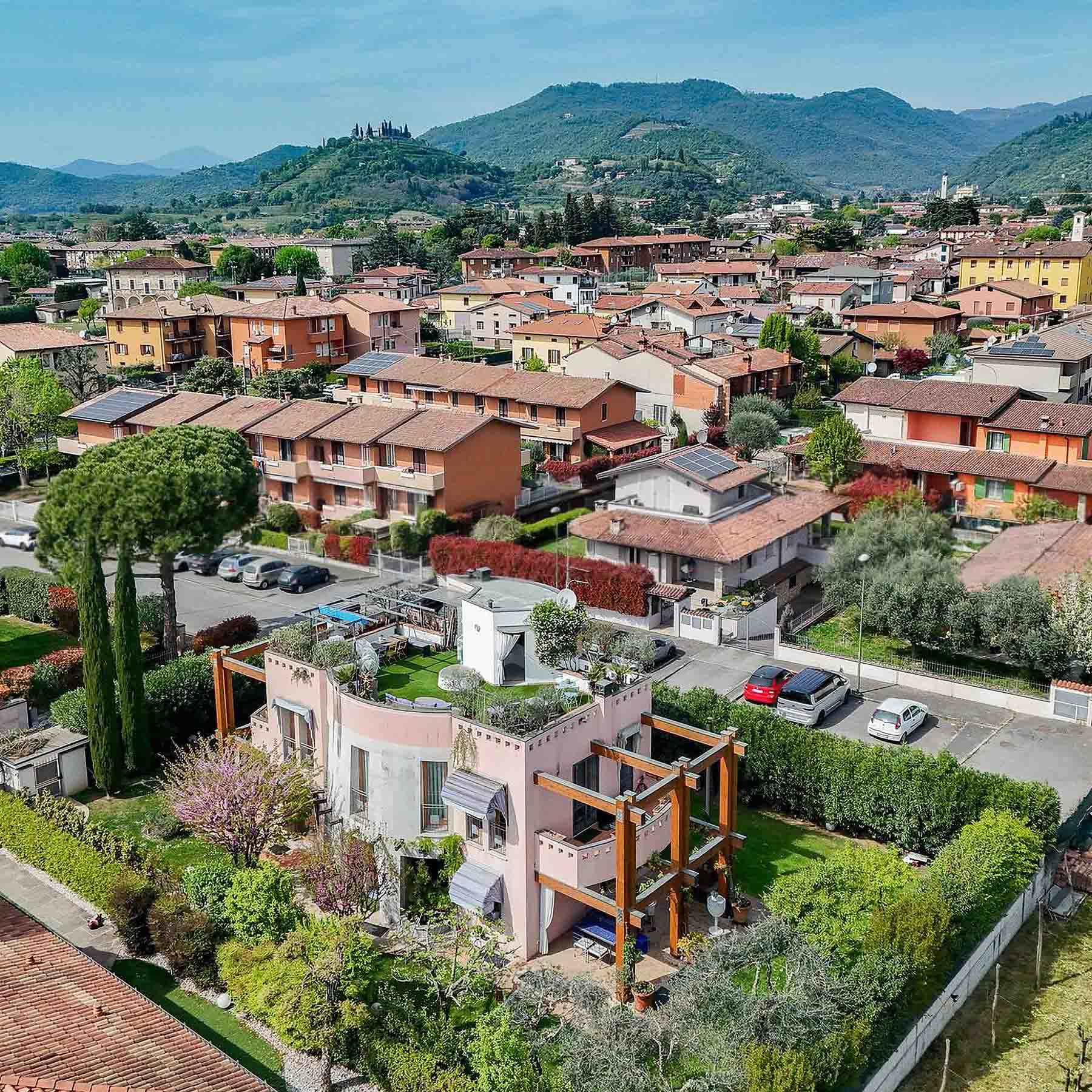 Villa esclusiva tra le colline di Gussago, 397 mq