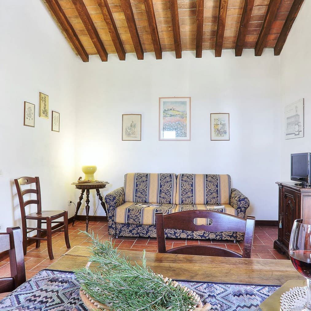 Casale Toscano di 220 mq tra gli ulivi a Suvereto