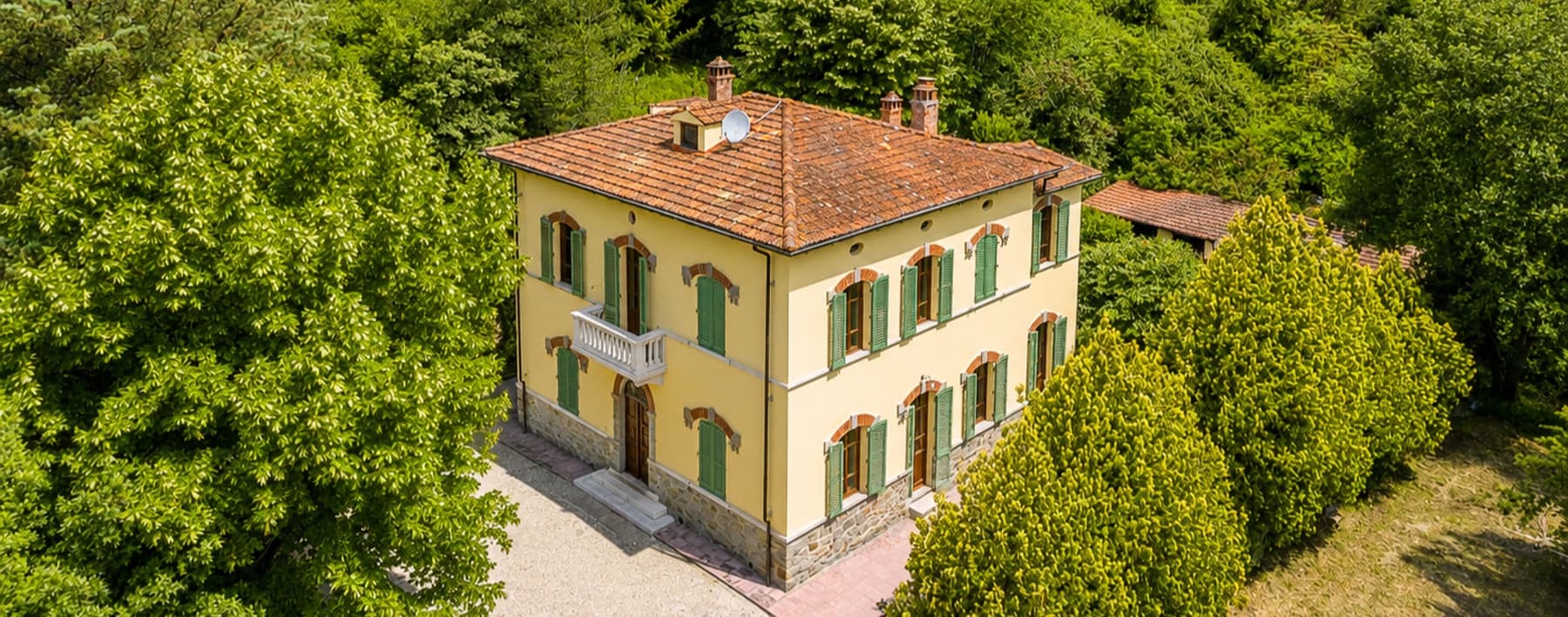 Villa storica immersa nel verde ad Arezzo, Toscana