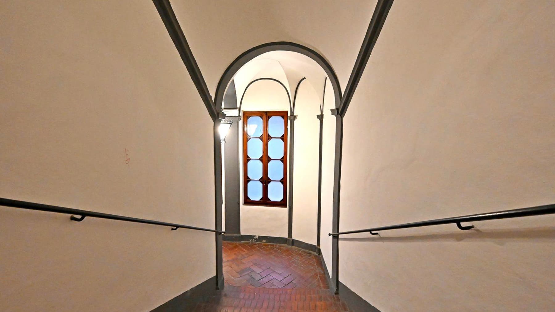Big Image 15