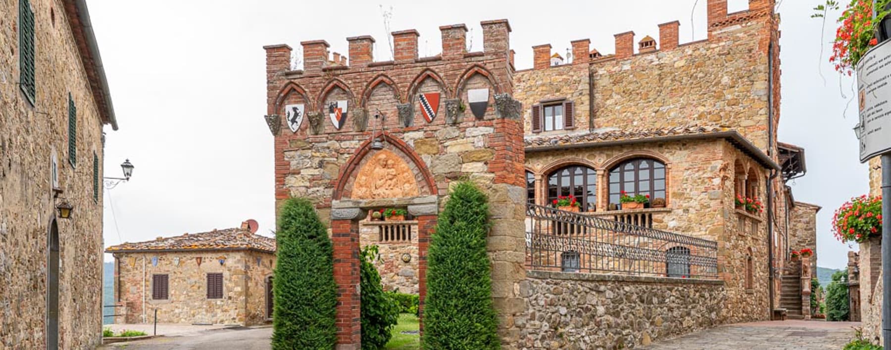 Castello storico a Bucine nel cuore del Chianti Toscano
