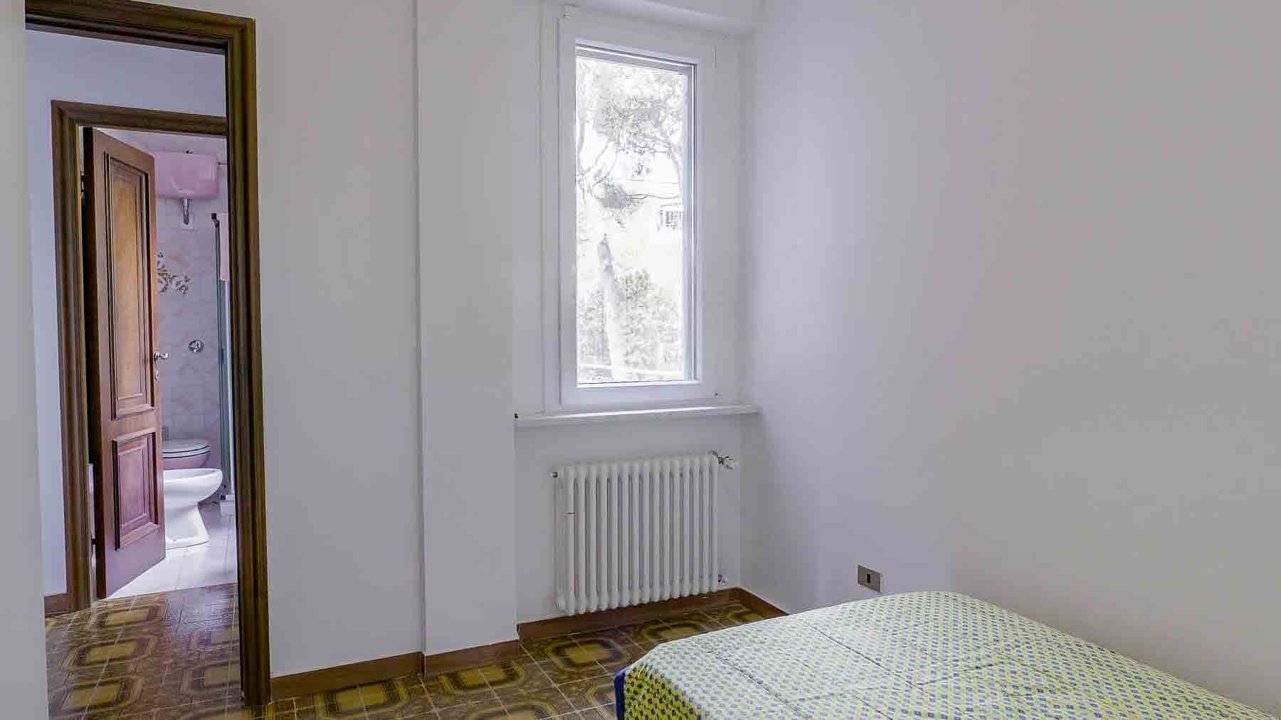 Big Image 18