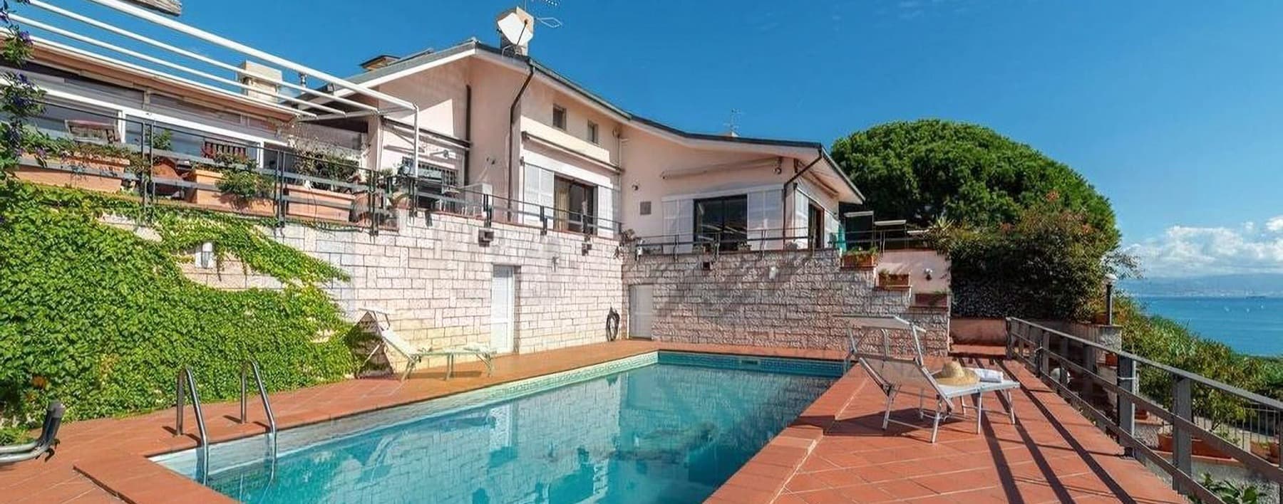Charming Villa in San Giacomo, Liguria