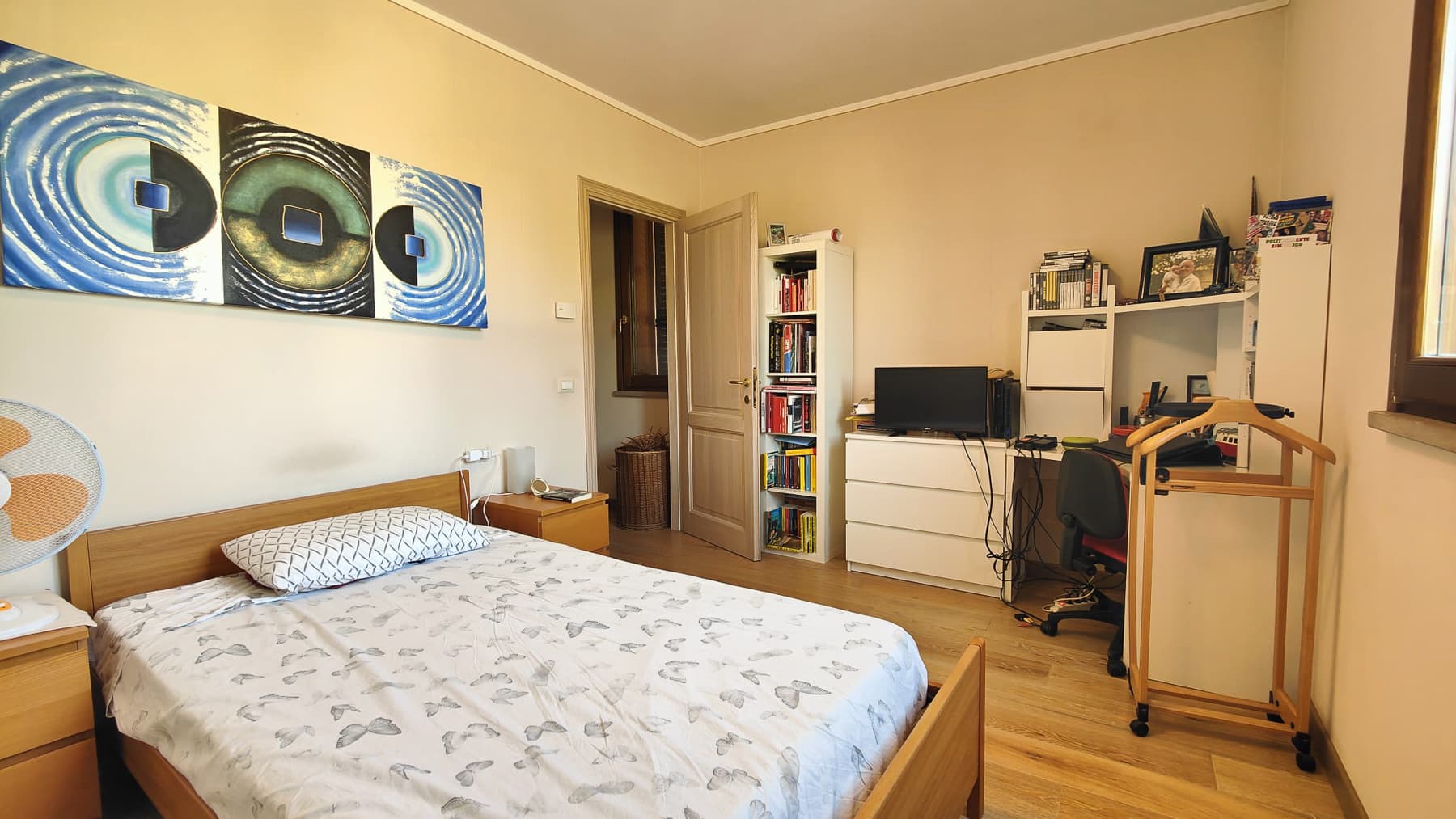 Big Image 14