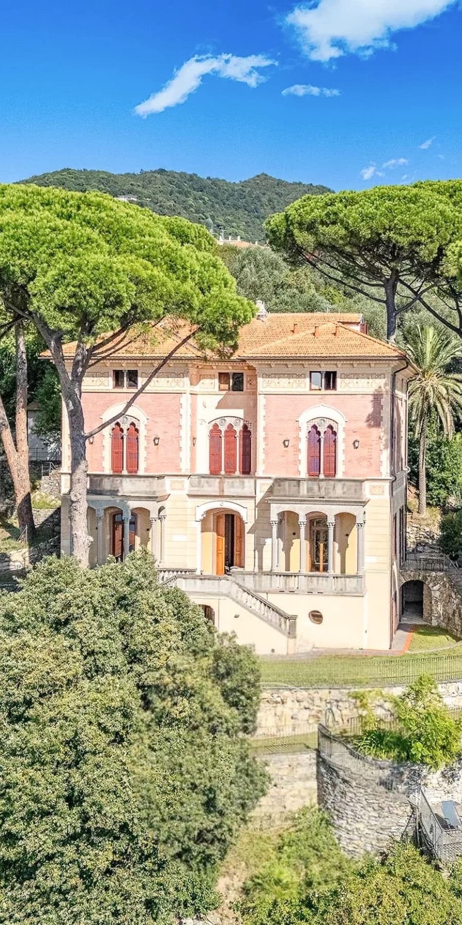 Villa storica a Zoagli con vista mare e giardino privato