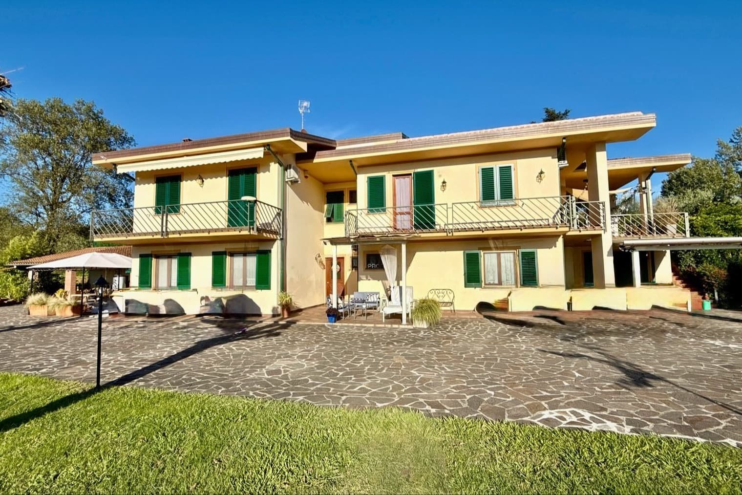 Villa esclusiva a Montecarlo, Toscana di 380 mq