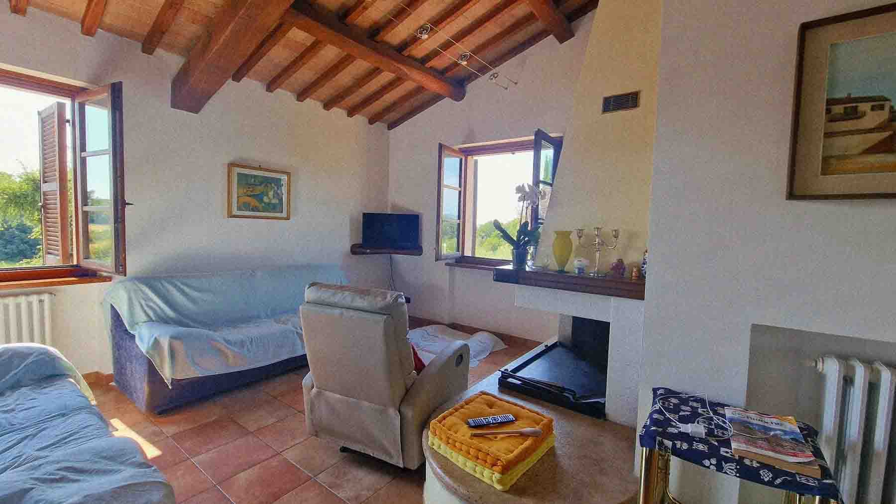Interiors (8)