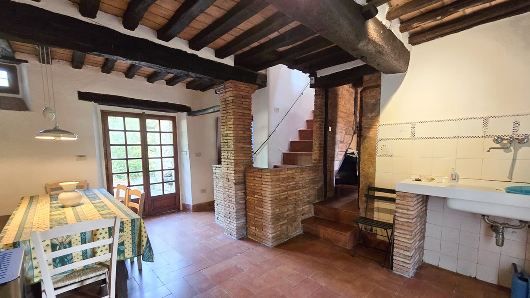 Interiors (9)