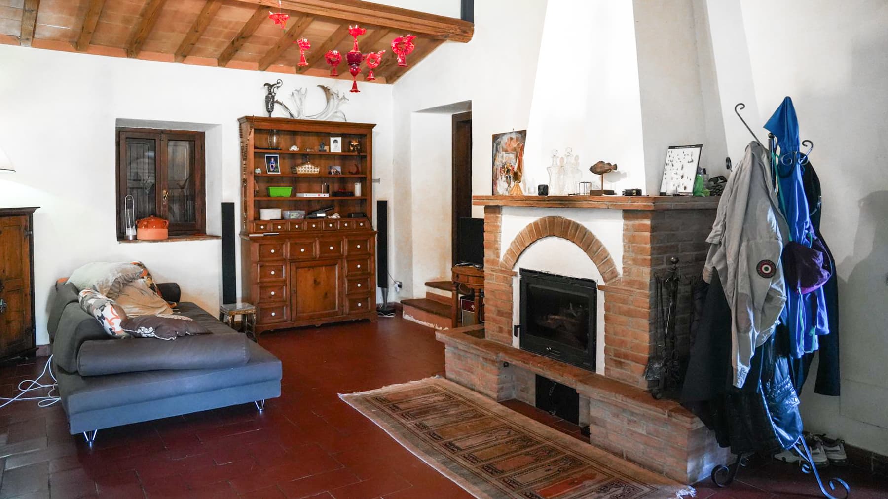 Interiors (7)