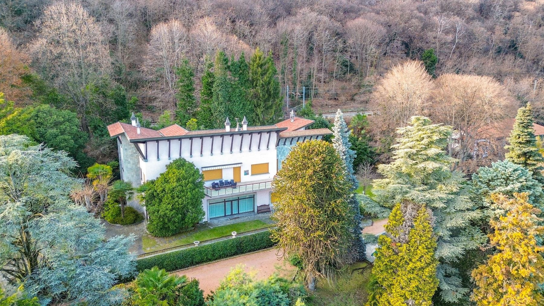 Charming Villa in Belgirate, Lake Maggiore, Piemonte
