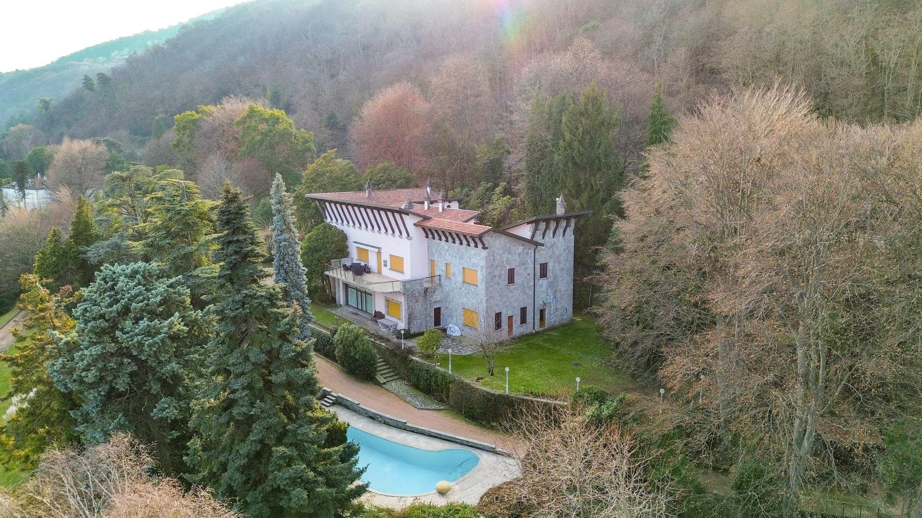 Charming Villa in Belgirate, Lake Maggiore, Piemonte