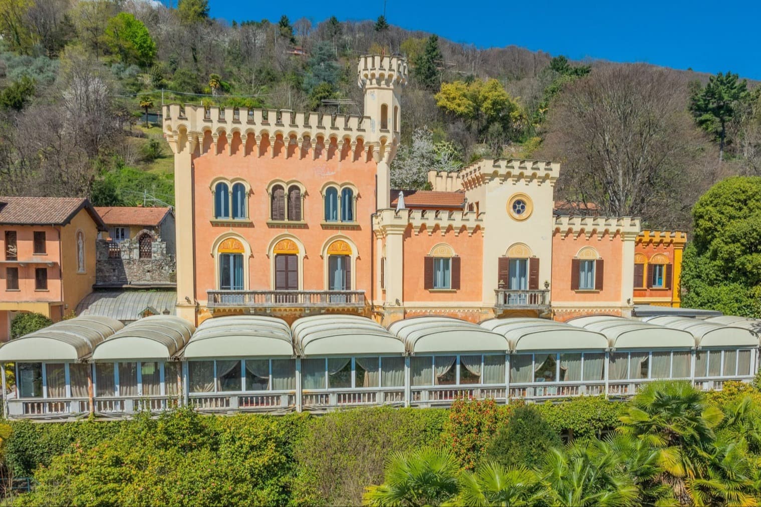 Villa in Lesa, Lago Maggiore, Piedmont