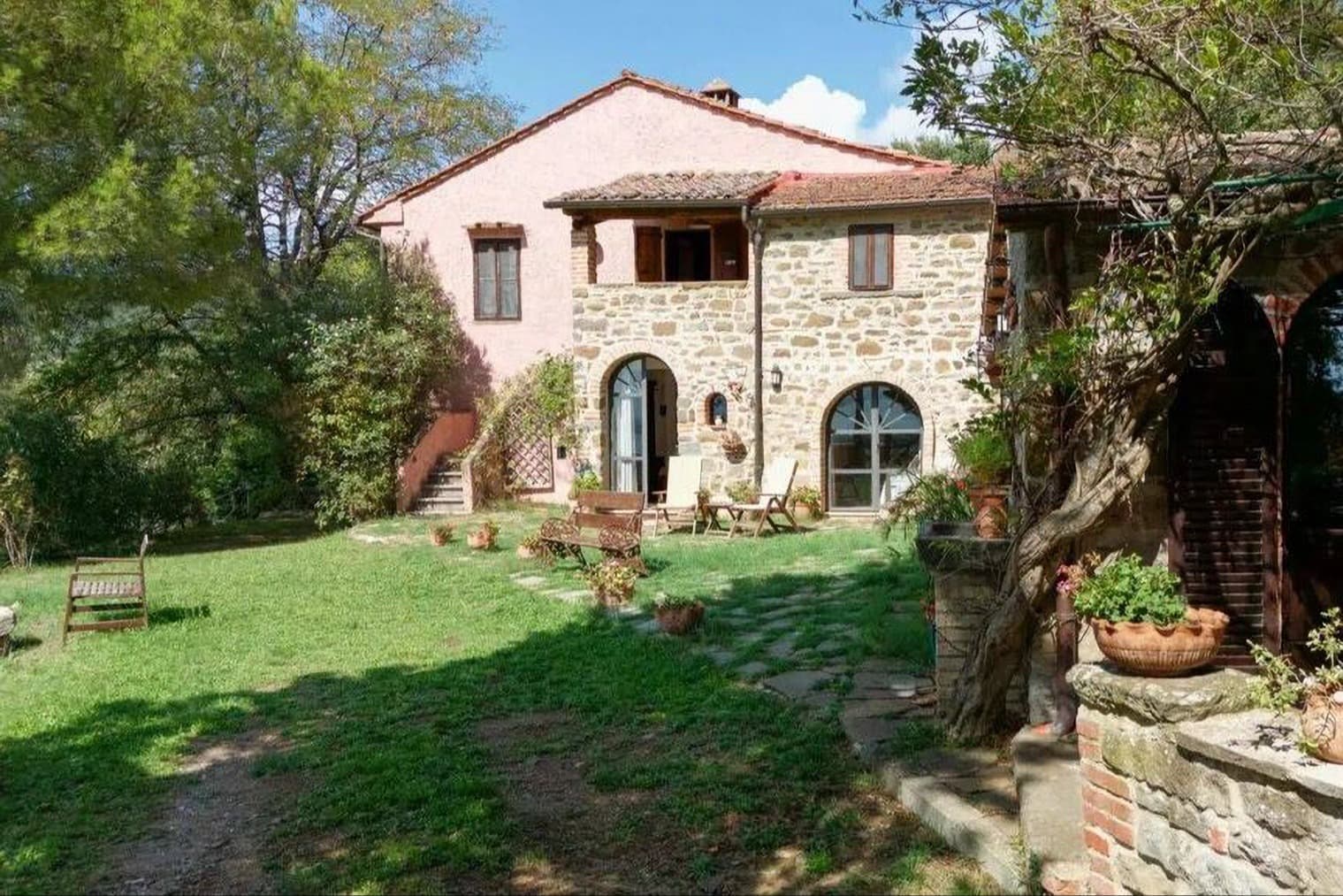 Charming Villa in Pieve Confini, Umbria