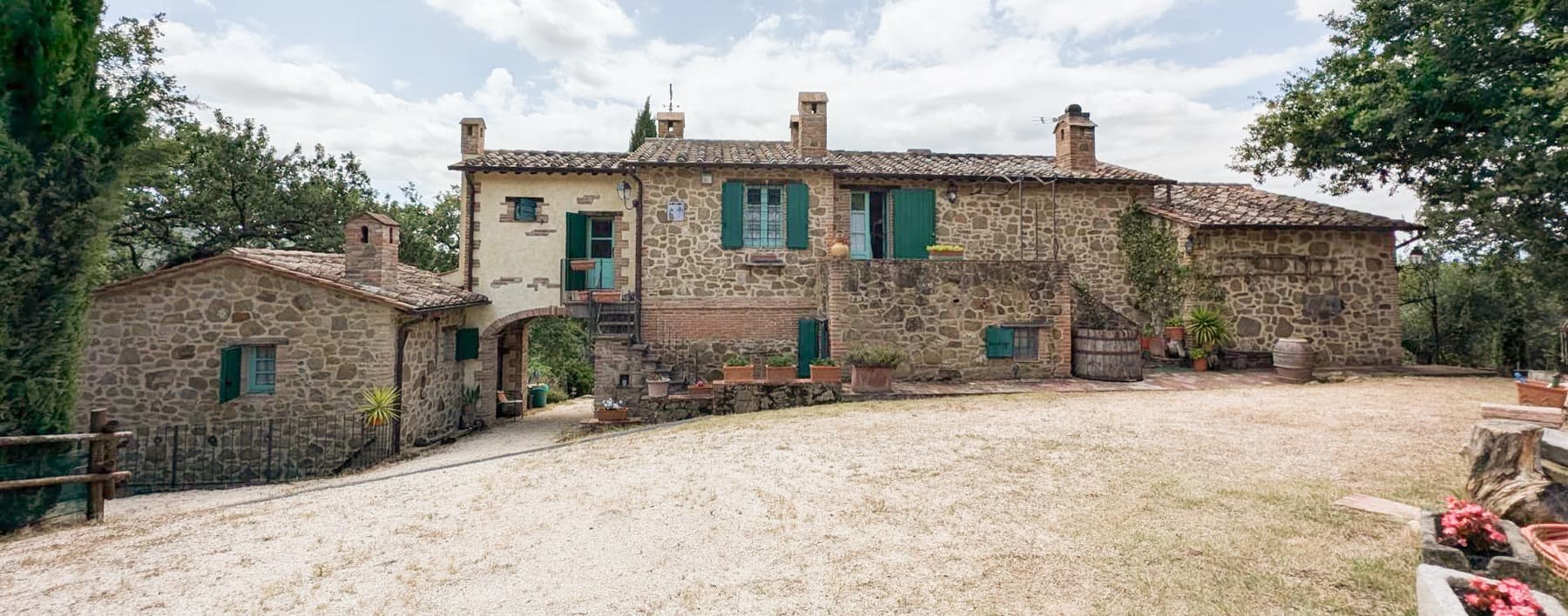 Colonica spaziosa a Il Poggio, cuore dell'Umbria