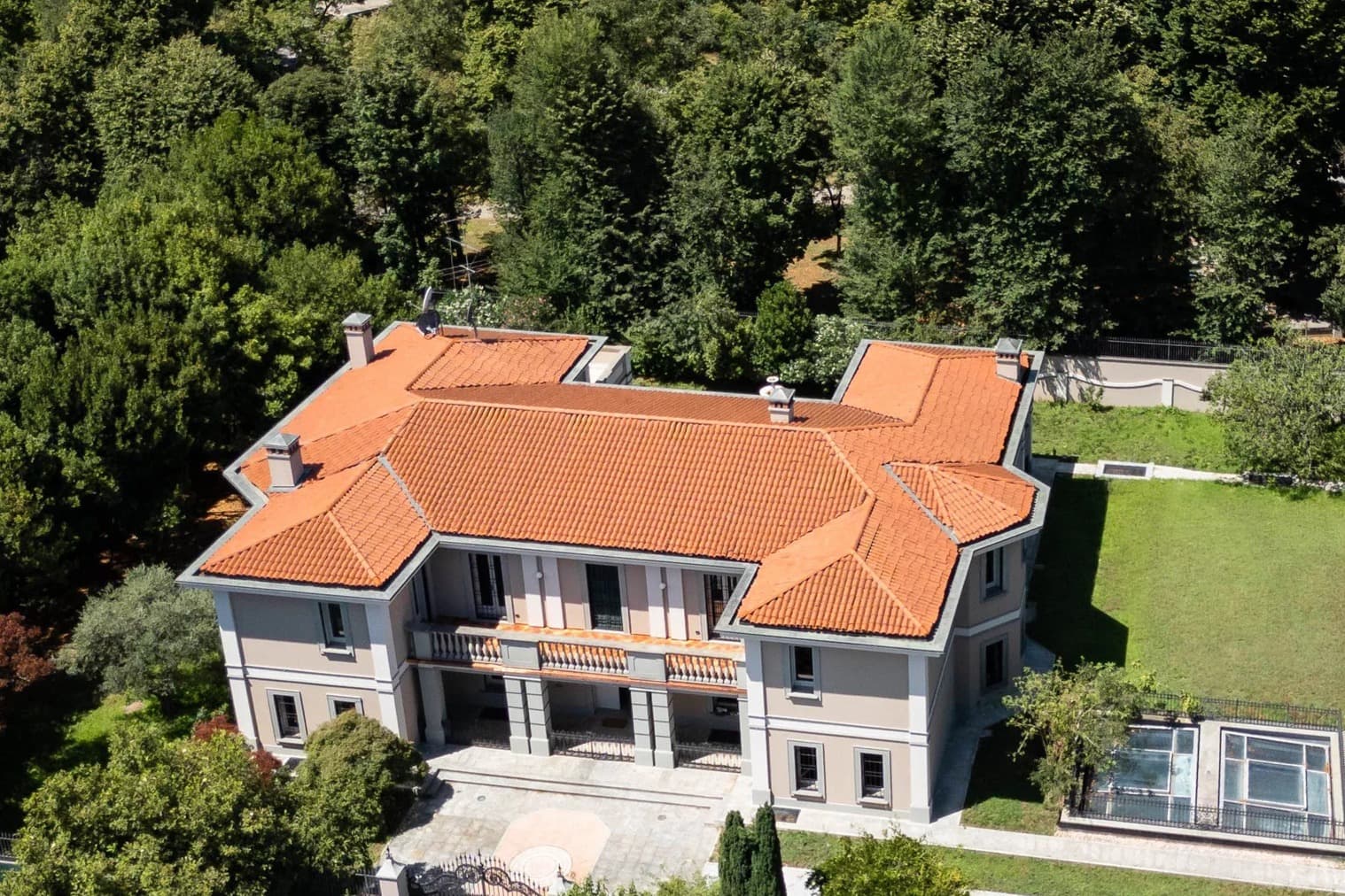 Luxury Villa with Indoor Pool and Spa in Chiari, Brescia