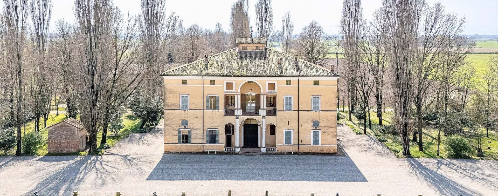 Villa storica nella campagna di Poviglio