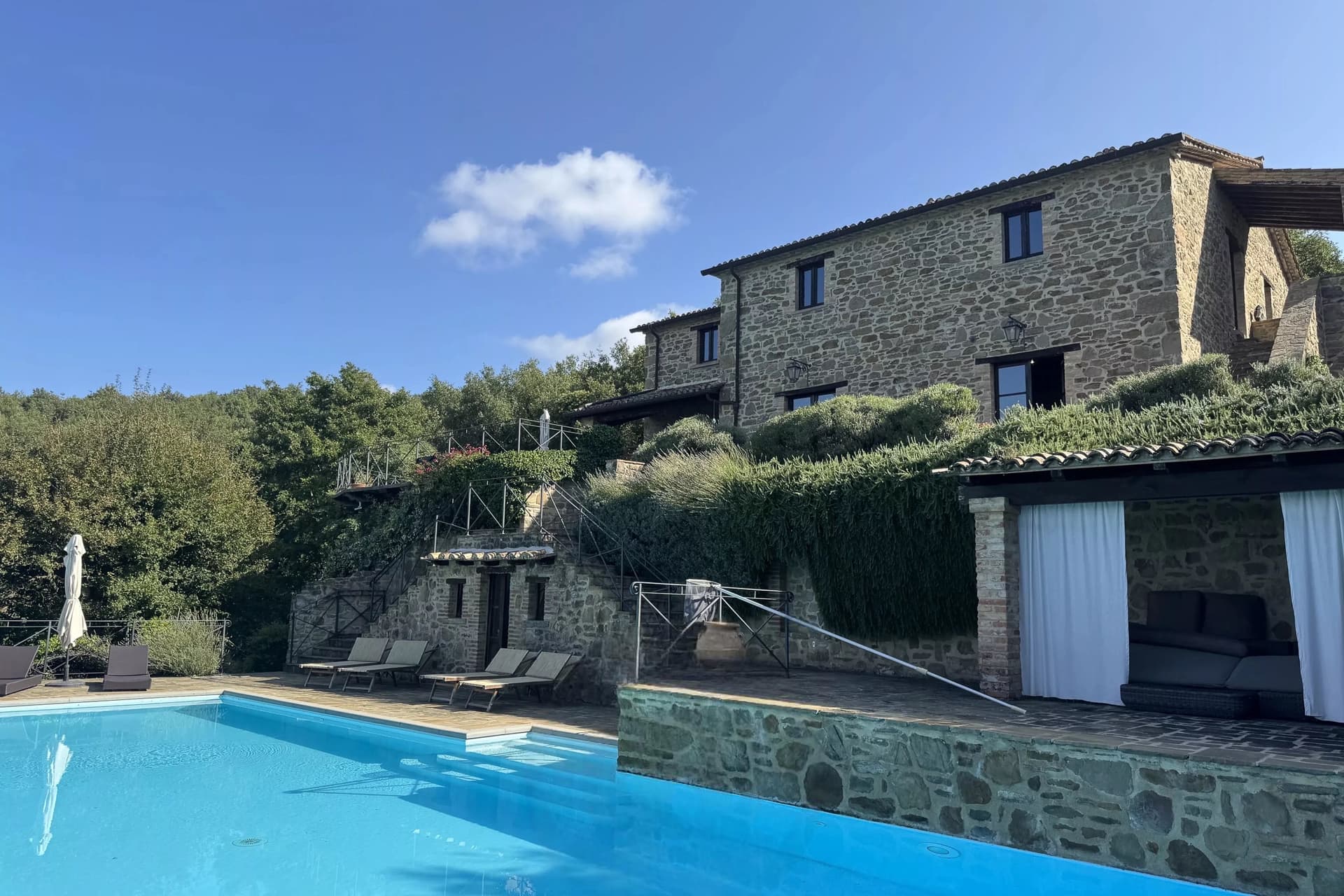 Casale in Toscana: Eleganza e Tradizione a Castiglion Fiorentino