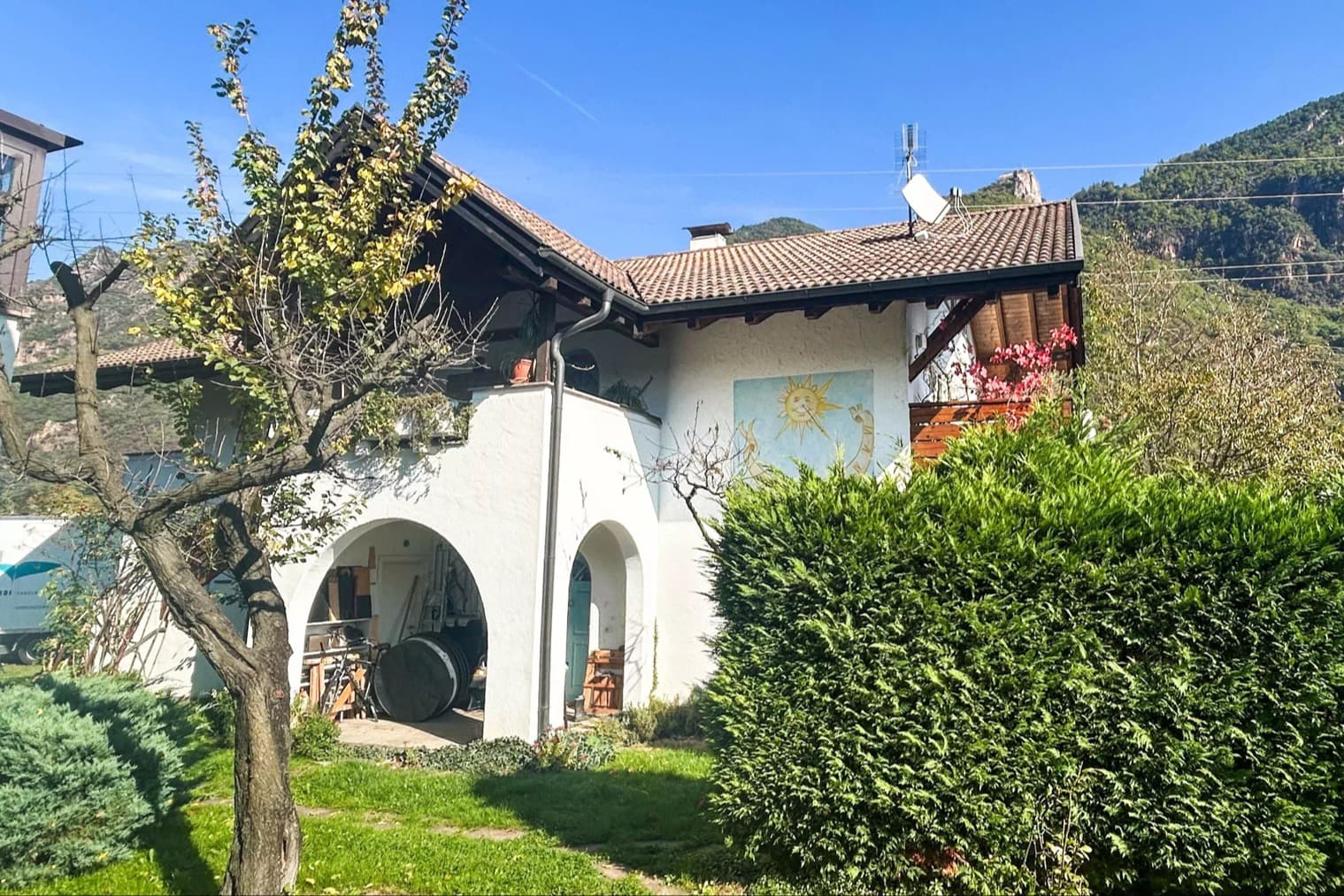 Villa elegante con giardino a Terlano, Alto Adige