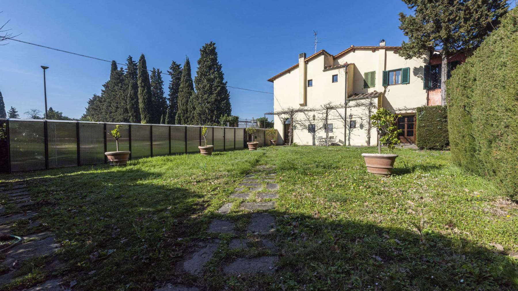 Charming Row House in Florence, Tuscany