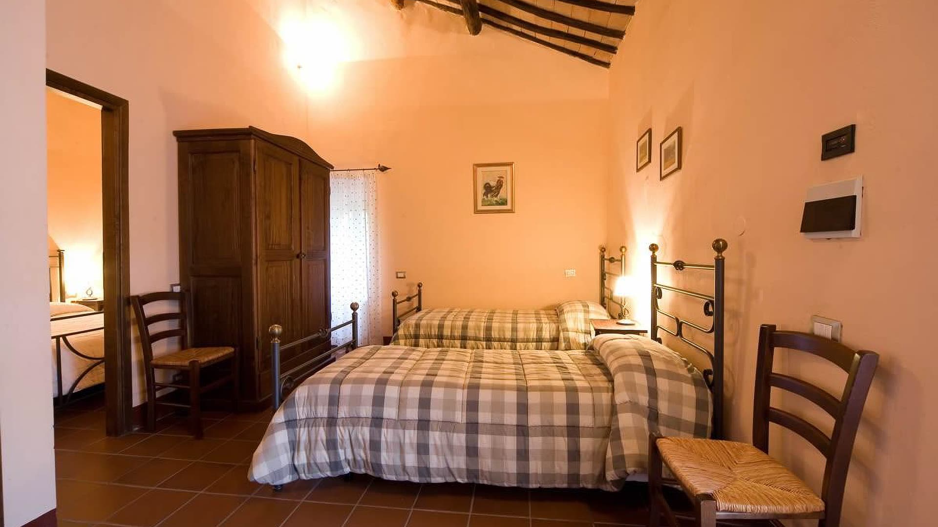 Edificio storico di 1.356 mq a Monteriggioni, Toscana