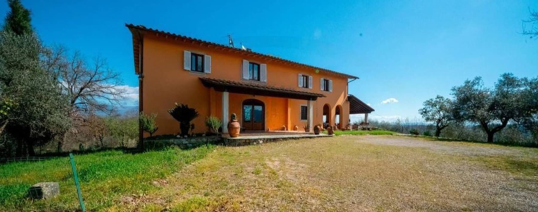 Villa spaziosa con giardino a Figline e Incisa Valdarno