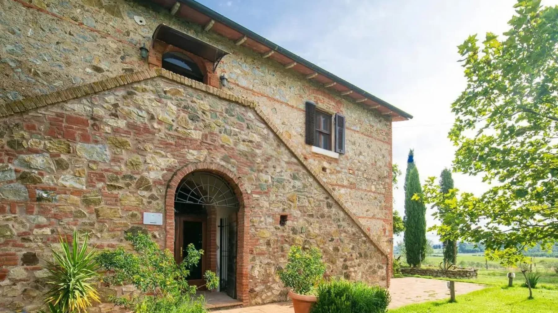 Casale spazioso con giardino a Roccastrada, Toscana