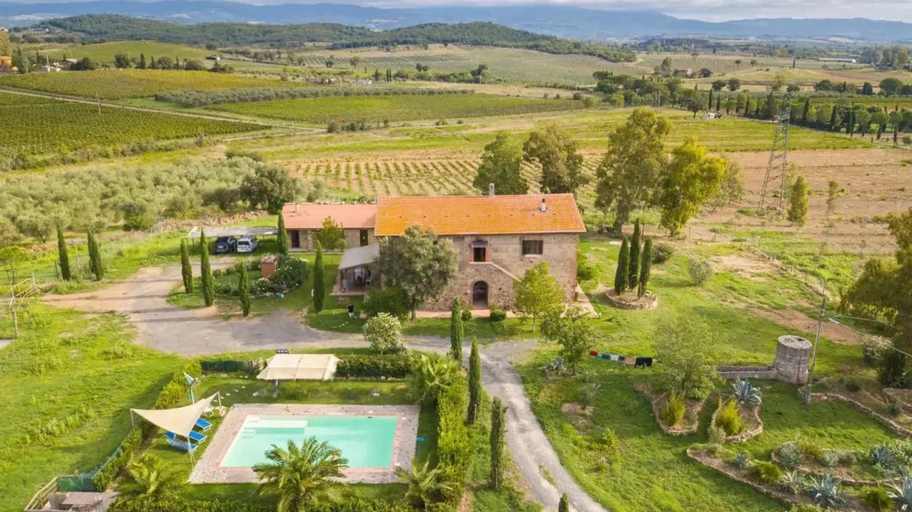 Casale spazioso con giardino a Roccastrada, Toscana