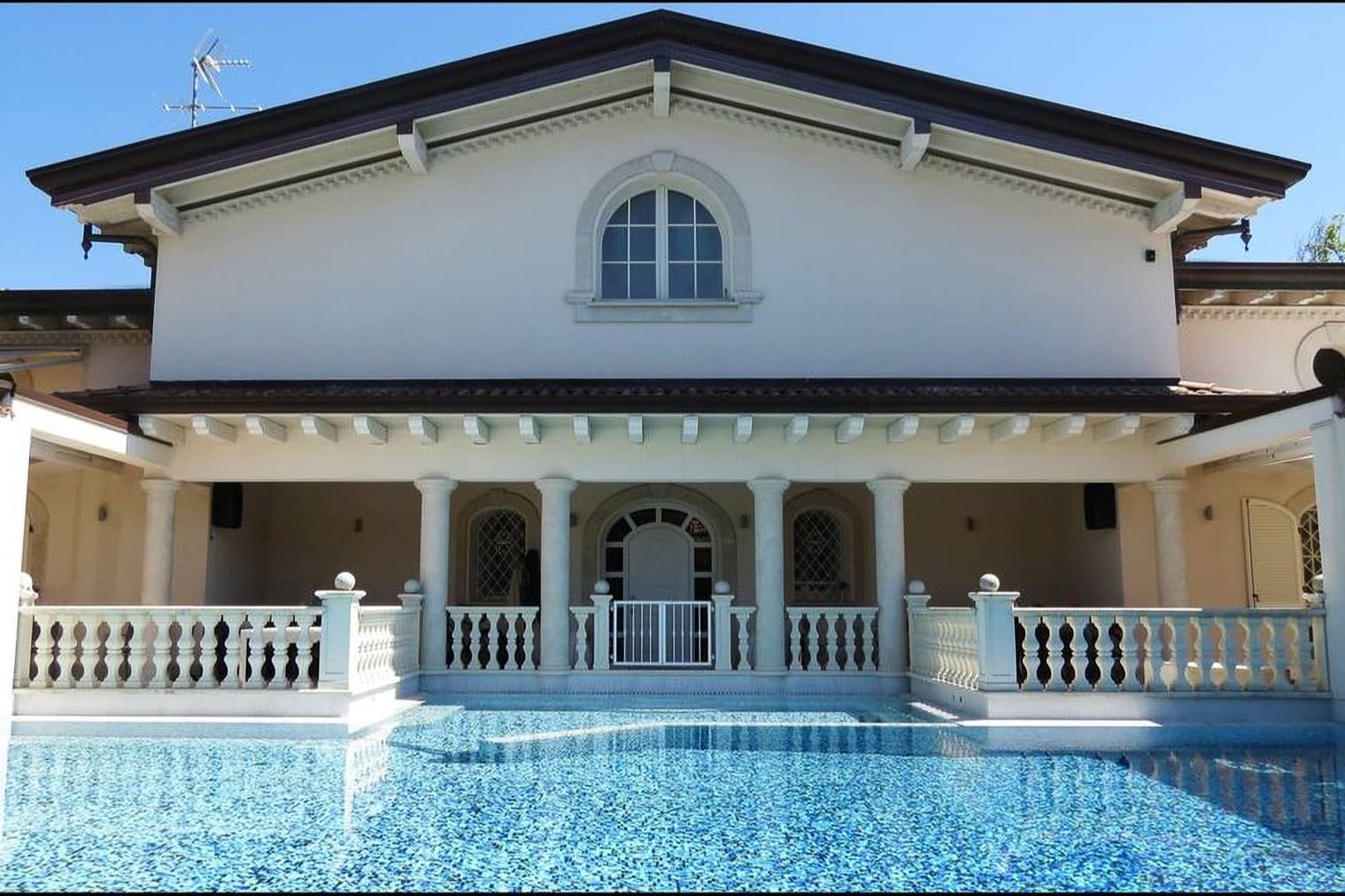 Exquisite Villa in Forte dei Marmi, Tuscany