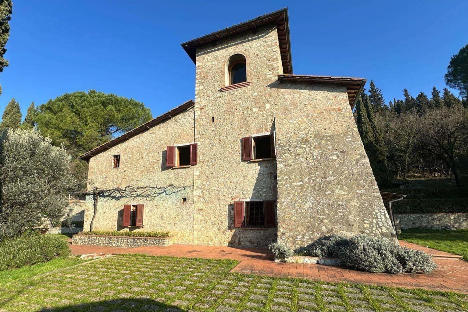 Appartamento spazioso con giardino a Calenzano, Toscana