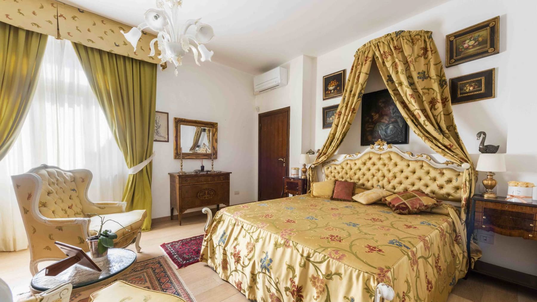 Villa spaziosa con giardino privato a Firenze